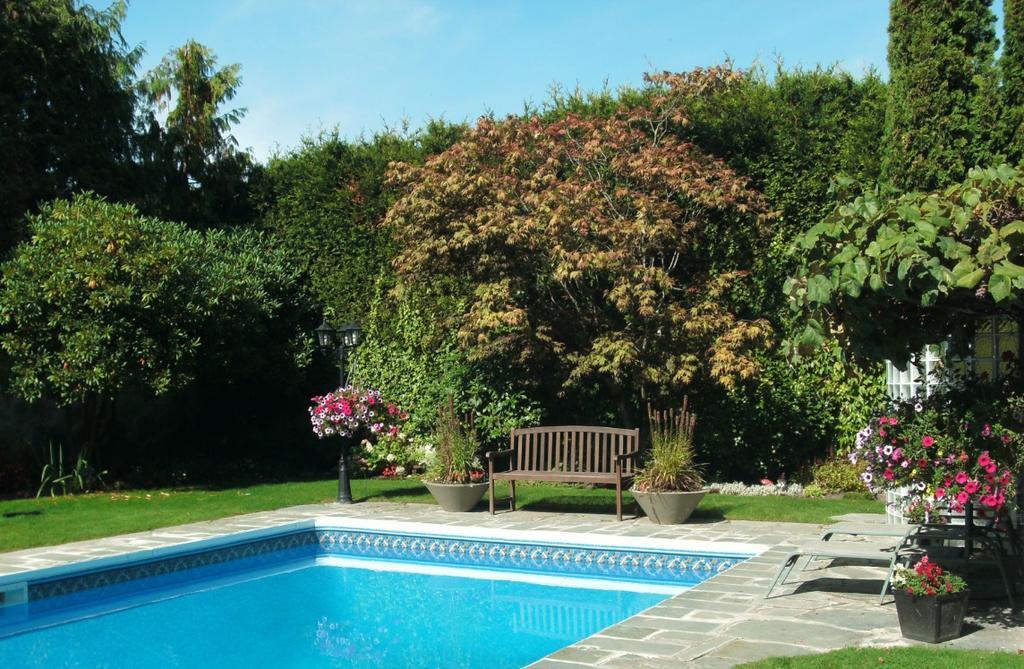 The Stone Hedge Bed And Breakfast Richmond Exterior foto